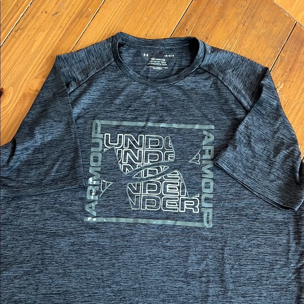 Under Armour Gray Short Sleeve Tee Casual Comfort